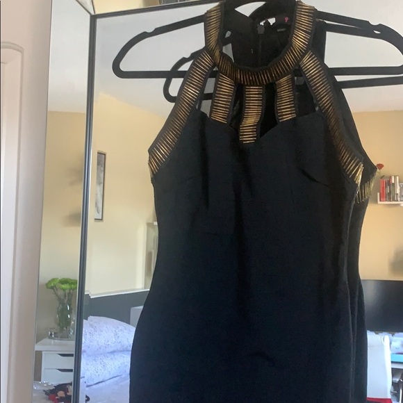 Dress - Picture 3 of 3